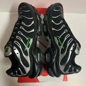 Nike | Shoes | Nike Air Max Black Silver Green Strike  display picture 1